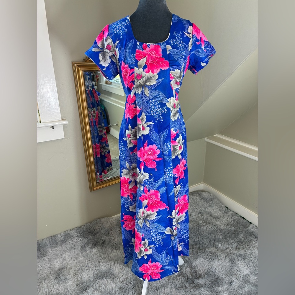 Vintage 70s Hukilau Fashions Medium Hawaiian Maxi MuuMuu Dress